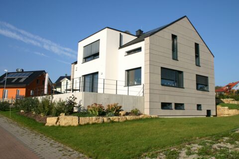 12-06: Haus Schneider